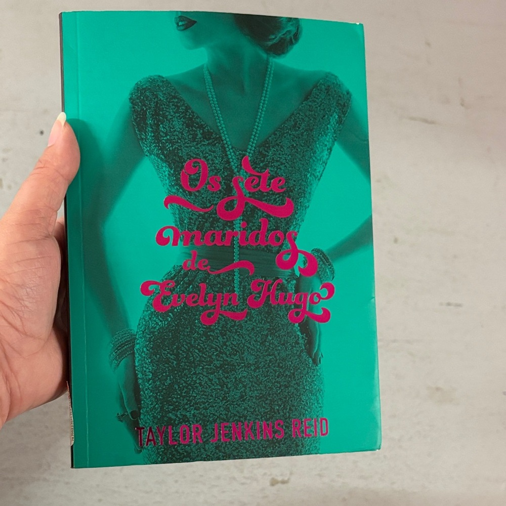 Os Sete Maridos de Evelyn Hugo Book